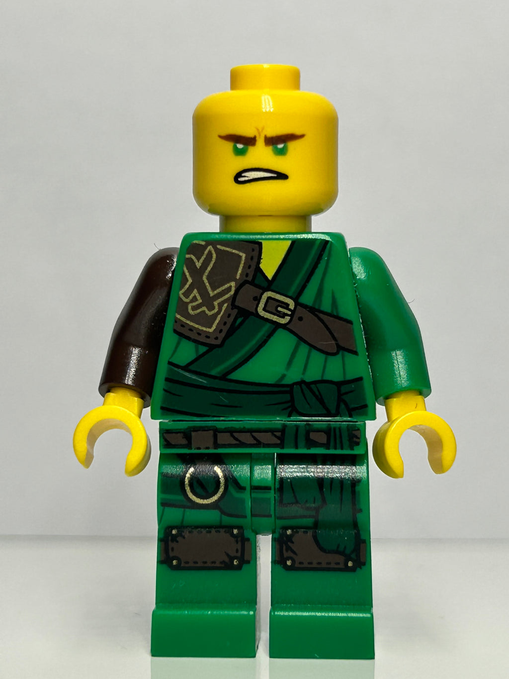 Lloyd Forbidden spinjitzu