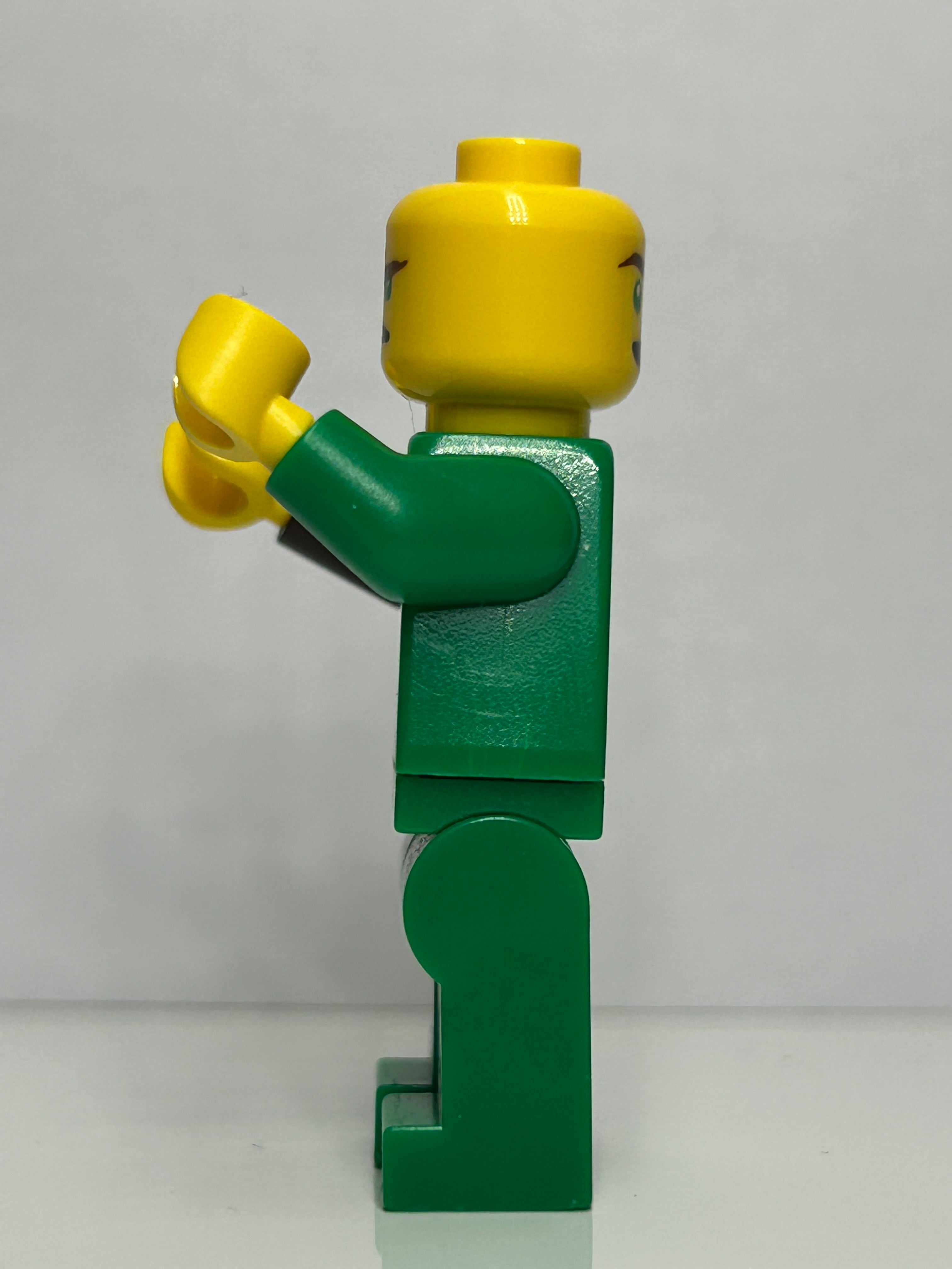Lloyd Forbidden spinjitzu