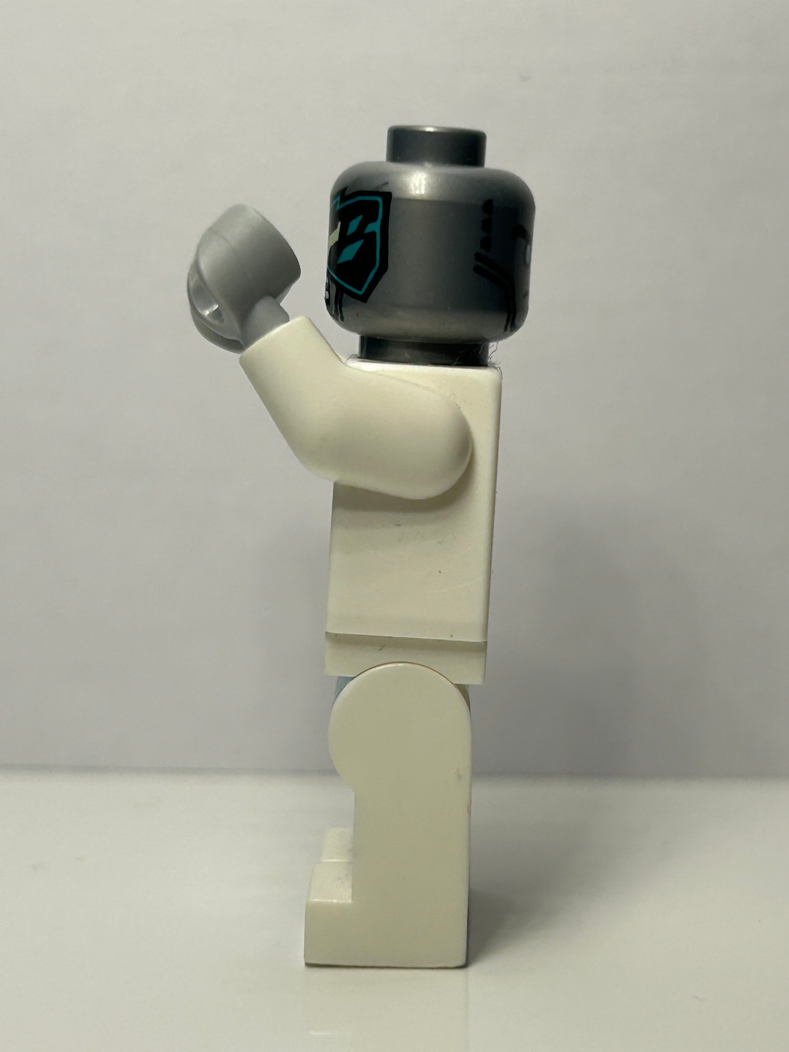 Zane Merge robe