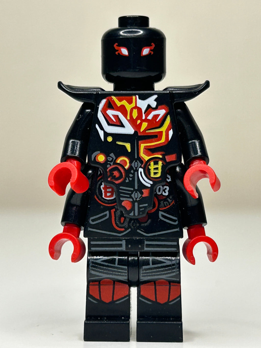 Mr E (4 arms)