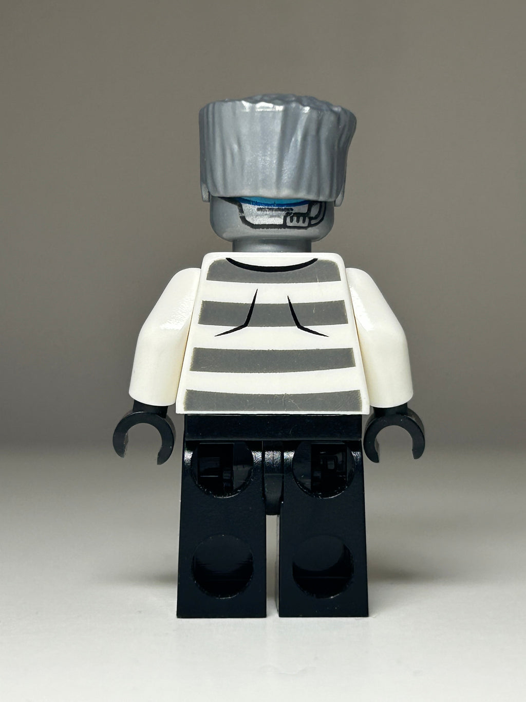 Zane (Prison Outfit) Skybound