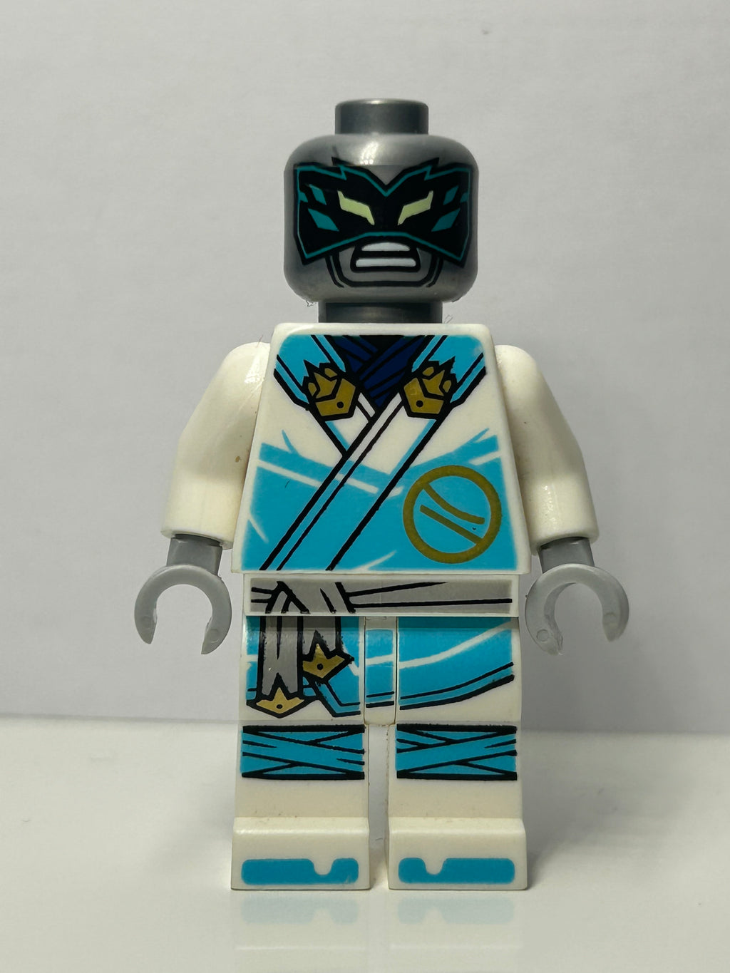 Zane Merge robe