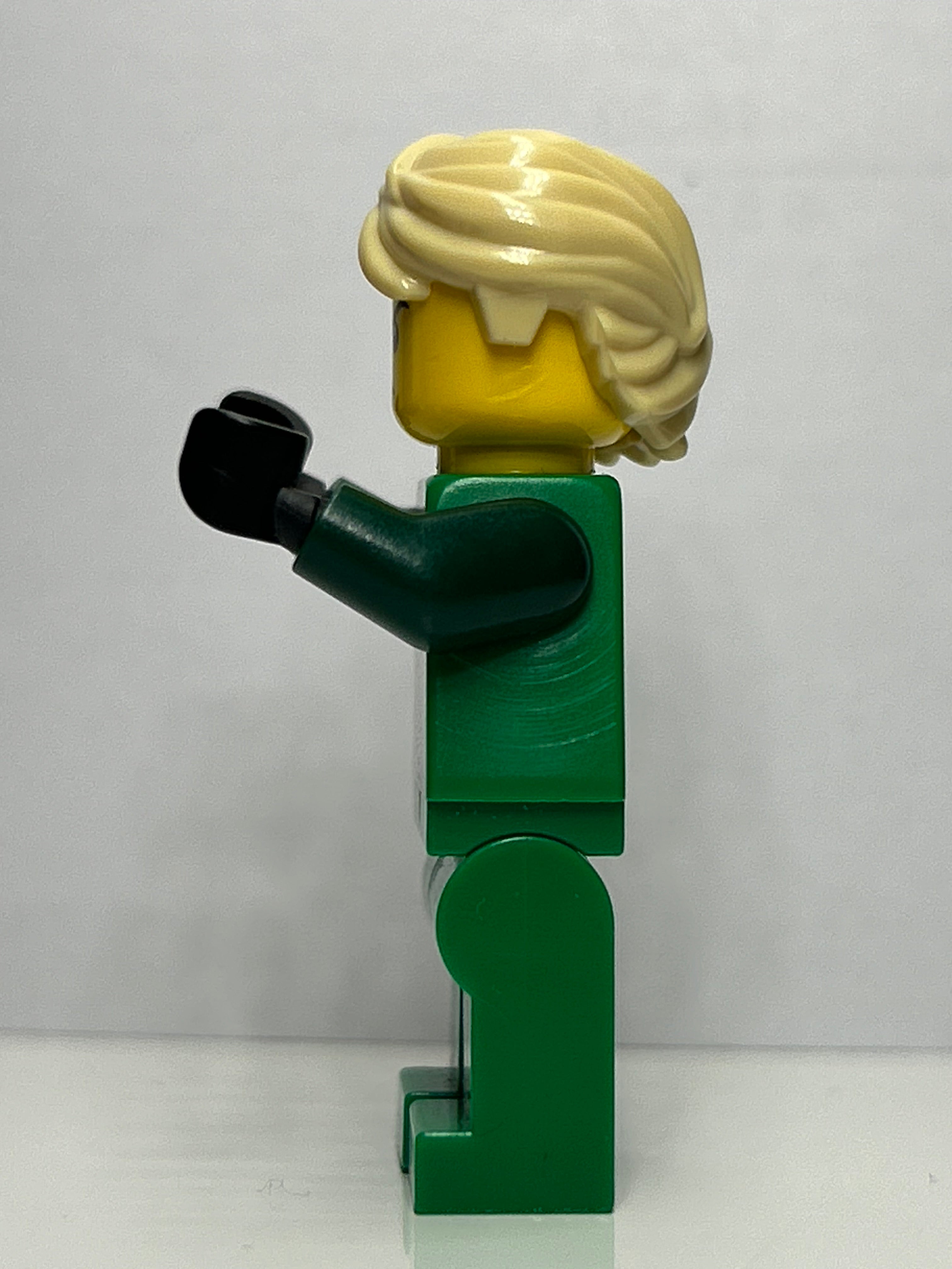 Lloyd Rebooted (Techno robe)